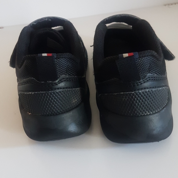 KID'S TOMMY HILFIGER RUNNER'S SZ1 - Picture 3 of 8